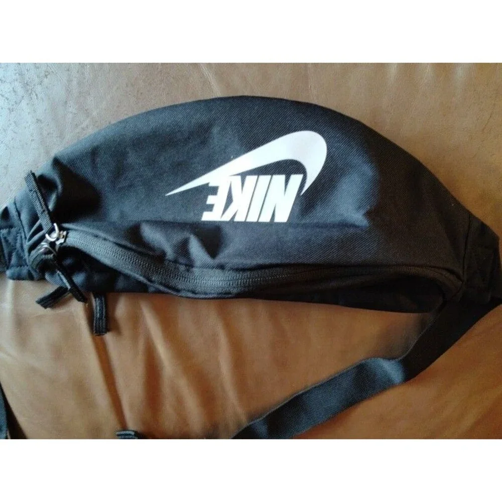 Men's Nike Heritage Fanny Pack Hip Waist Large Black Crossbody Belt Bag